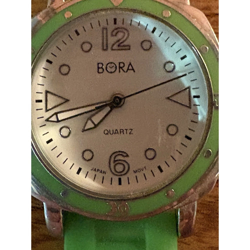 Bora Green‎ Quartz Silicone Band Wristwatch Unisex Works - Needs Battery - Picture 3 of 6